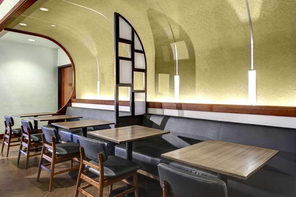 Hyatt Place Mystic Restaurant photo